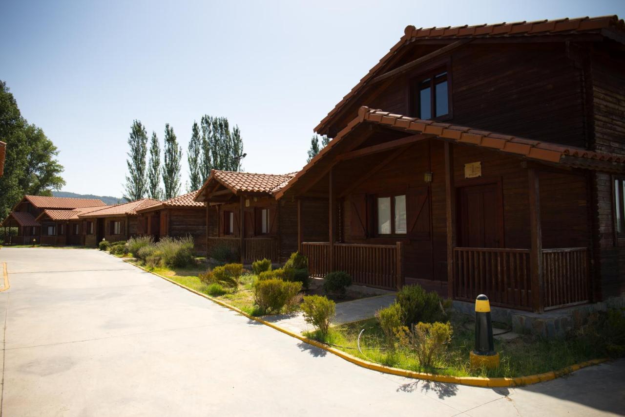 El Venero De Mostoles Constantina Exterior photo