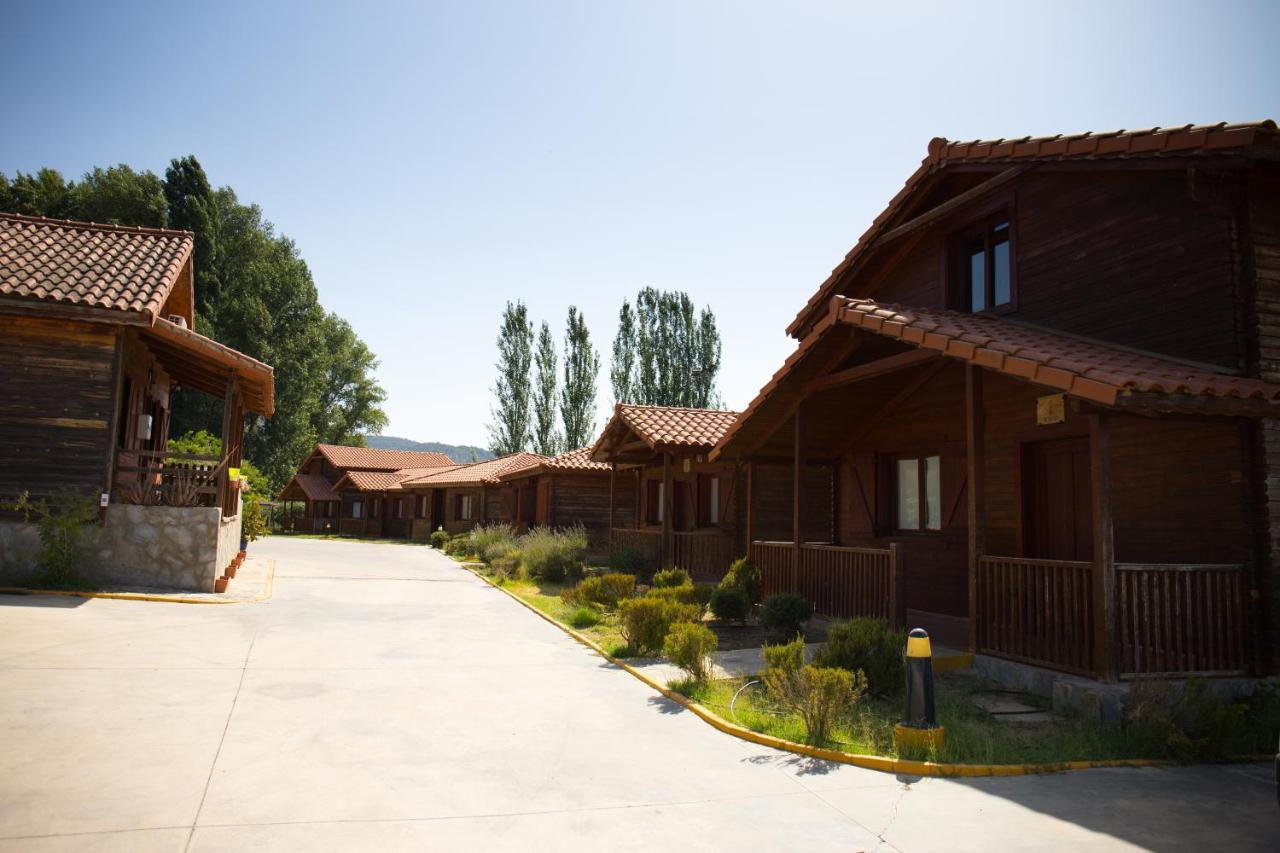 El Venero De Mostoles Constantina Exterior photo